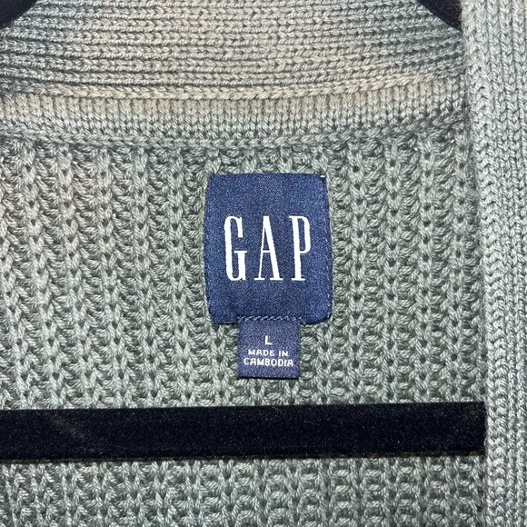 Women’s Gap Green Button Up Cardigan NWT - Picture 4 of 6